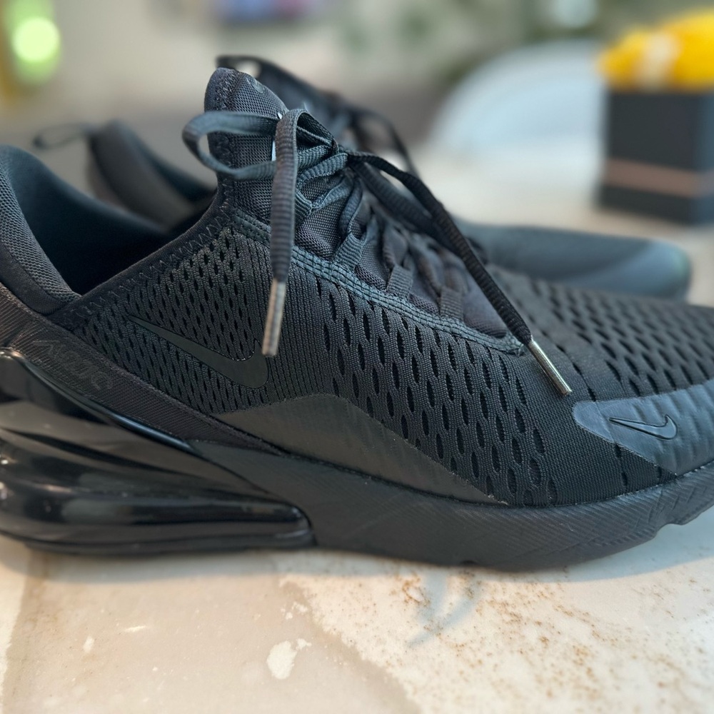 Nike Air Max 270